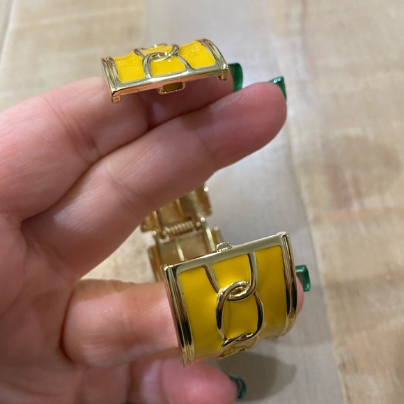 Yellow Gold Tone Bangle bracelet Link Chain Design cuff - Picture 9 of 11